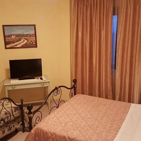 Le Tre Rose 3* Bono (Sassari)