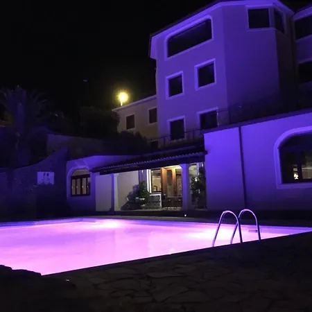 Le Tre Rose Hotel 3*