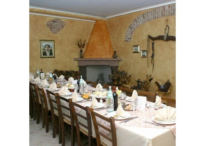 Le Tre Rose 3* Bono (Sassari)